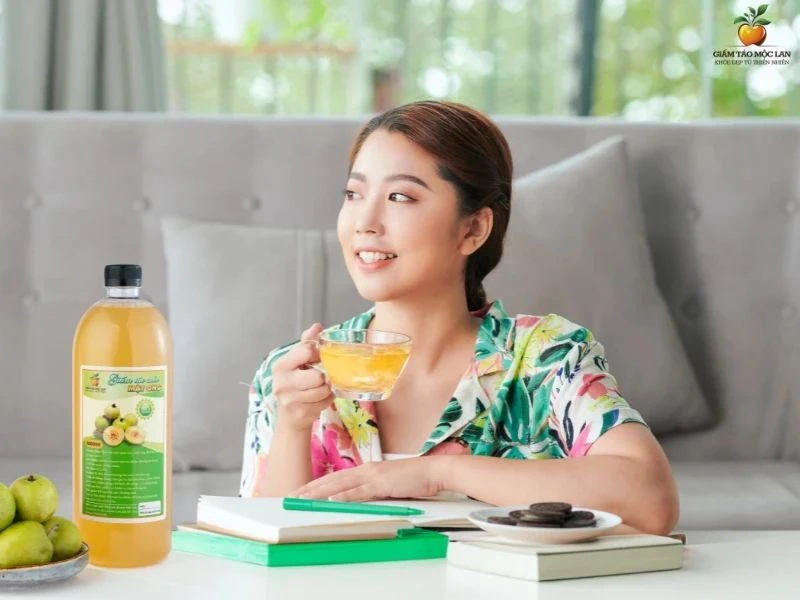 Giấm Táo Có Khử Mùi Cơ Thể Không? Bật Mí Công Dụng Thần Kỳ 2 Sử dụng giấm táo có tác dụng giảm mùi cơ thể
